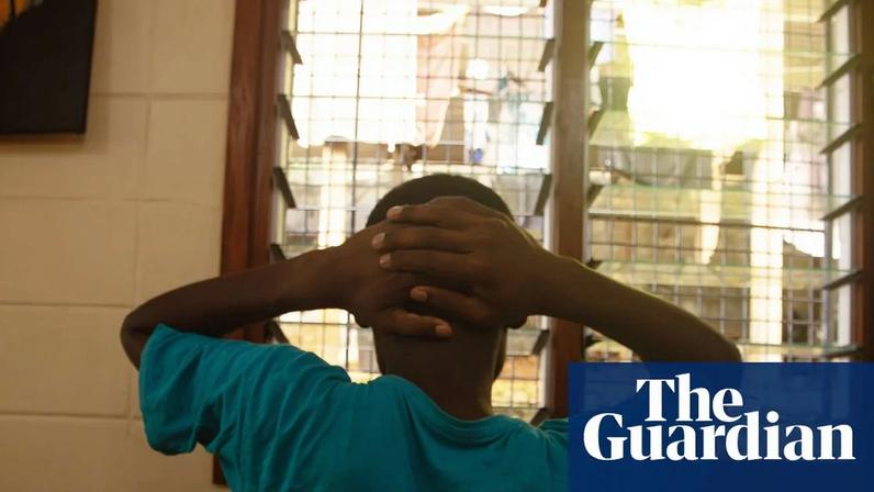 Drogas, negação e estigma: bebês e crianças afetados pelo HIV em Fiji