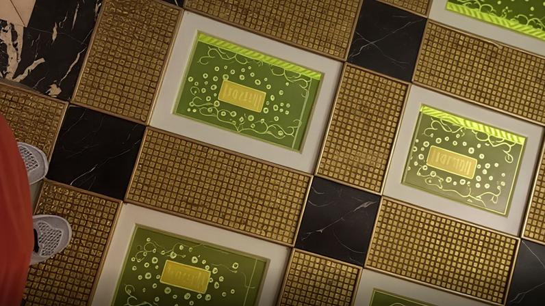 Hotel Grand Emperor de Macau rasga piso do saguão para vender barras de ouro