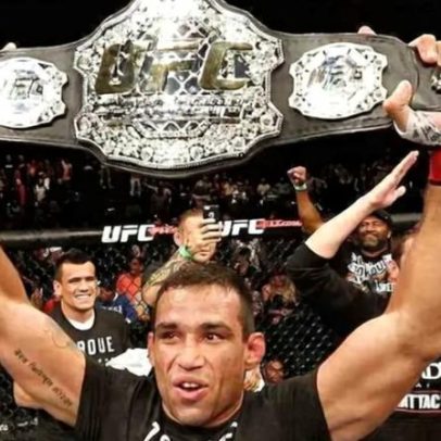 Werdum relembra conquista do cinturão no UFC: luta considerada tranquila
