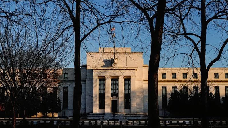 Mercados acionários globais haviam caído drasticamente antes do último anúncio de Trump e os rendimentos dos títulos do Tesouro dos EUA haviam subido