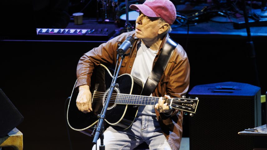 Paul Simon will headline the 10th annual “Love Rocks NYC” concert.