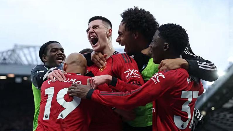 Sesko comemora em Manchester United x Fulham — Foto: Reuters