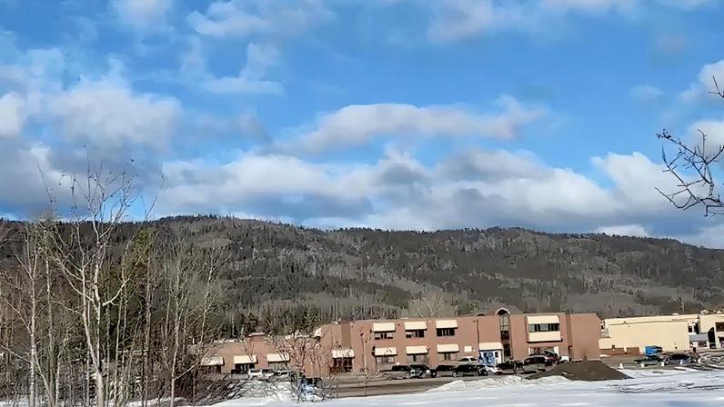 Tiroteio em escola no Canadá deixa 10 mortos