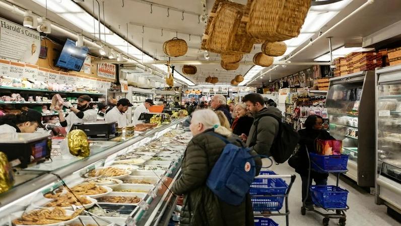 Inflação dos EUA sobe menos do que o esperado em janeiro