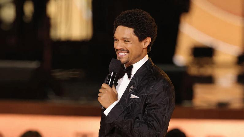 Trevor Noah comenta Nicki Minaj, Trump e Ticketmaster no monólogo do Grammy