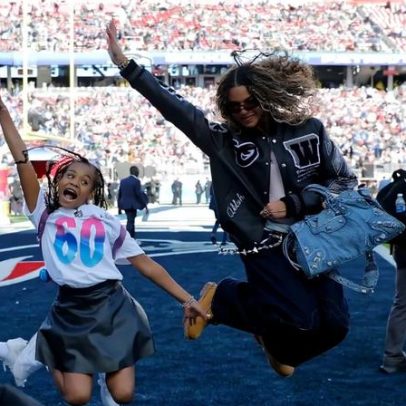 Blue Ivy e Rumi, filhas de Beyoncé e Jay-Z, no Super Bowl 2026