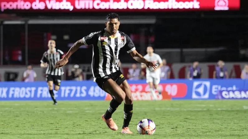 Rony entrou no segundo tempo na derrota do Santos para o São Paulo, pelo Campeonato Paulista (Foto: Peter Leone/O Fotografico/Gazeta Press)