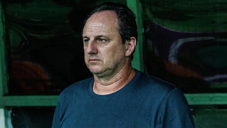 Rogério Ceni comanda o Bahia na partida contra o Porto (Foto: Junior Damasceno/MyPhoto Press/Gazeta Press)