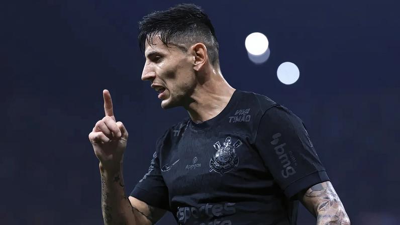 Corinthians anuncia renovação com o lateral Fabrizio Angileri