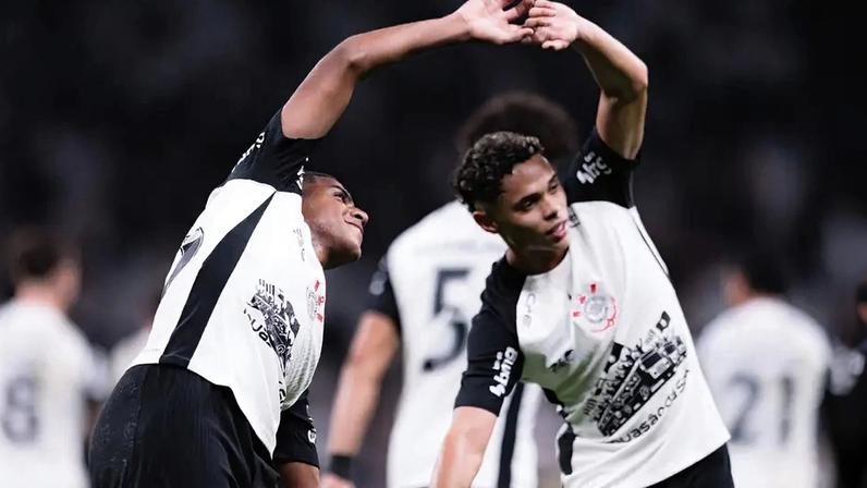 Gui Negão e Kayke foram destaques na vitória do Corinthians (Foto: Wanderson Oliveira/PxImages/GazetaPress)