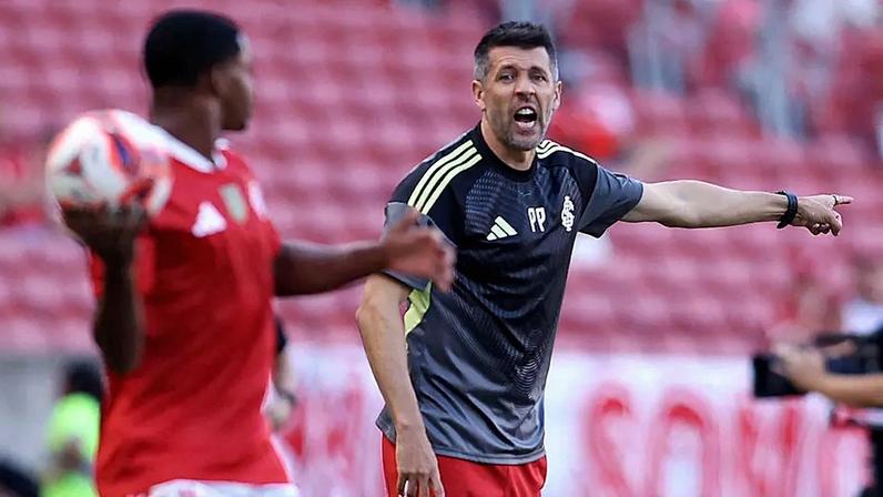 Pezzolano durante a partida contra o São Luiz (FOTO: EDU ANDRADE/Fatopress/GazetaPress)