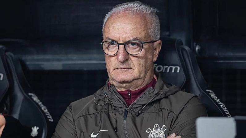 Dorival exime Memphis de erro em pênalti e destaca domínio do time
