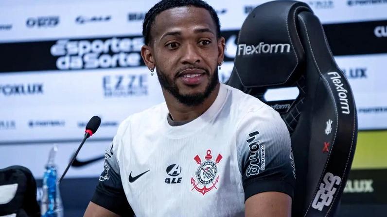 Corinthians aciona jurídico e avalia rescisão com José Martínez após retorno