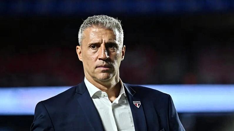 Crespo comanda time em decisão (Foto: Renato Gizzi/E.Fotografia/Gazeta Press)