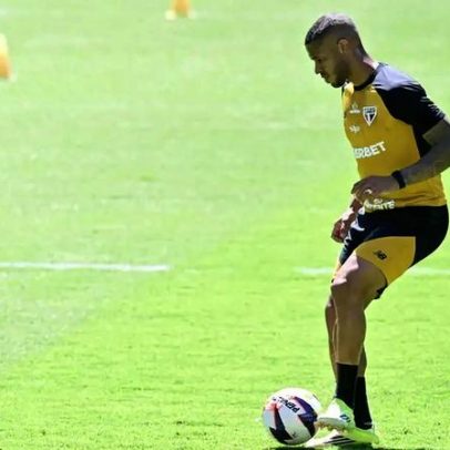 André Silva participa de atividade inédita em treino do São Paulo