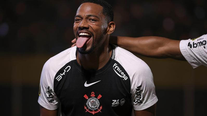 Retorno de André surpreende e mantém Corinthians vivo no Paulistão