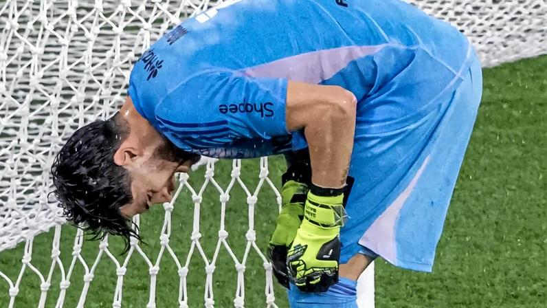 Rossi comenta o primeiro gol do Flamengo: "Até o melhor time do mundo"