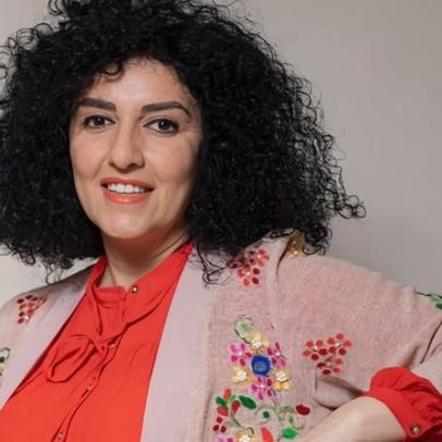 Irã condena Narges Mohammadi a mais sete anos de prisão