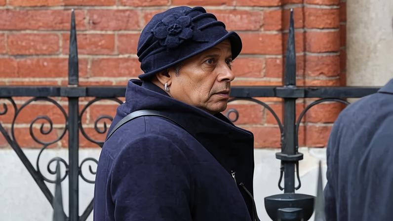 Doreen Lawrence afirma em tribunal ter se sentido enganada pelo editor do Daily Mail