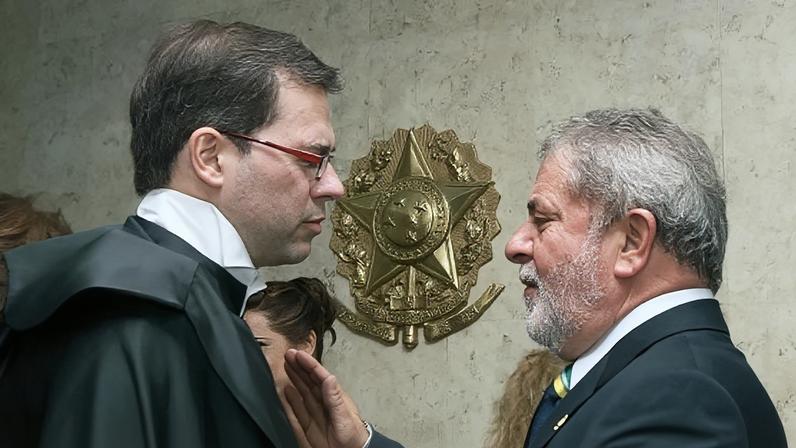 Luiz Inácio Lula da Silva e Dias Toffoli em evento no STF em 2009