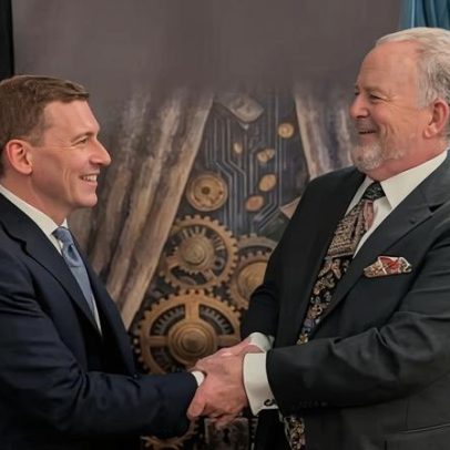 Figuras seniores do Reform UK participam do lançamento do livro How to Launder Money