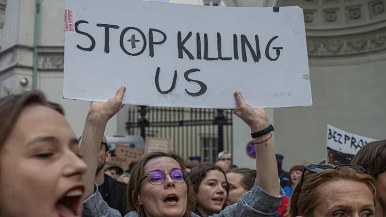 UE abre financiamento para garantir direitos ao aborto em todo o bloco