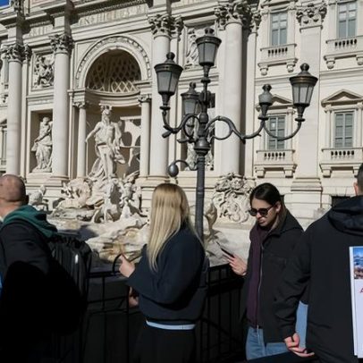 Taxa de €2 na Fontana di Trevi divide opiniões