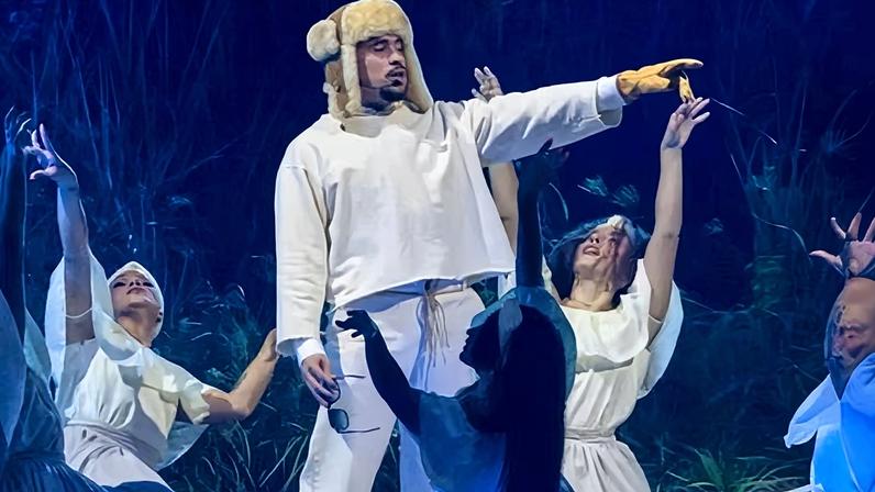 Fãs aceleram aprendizado de espanhol antes do show do Super Bowl de Bad Bunny