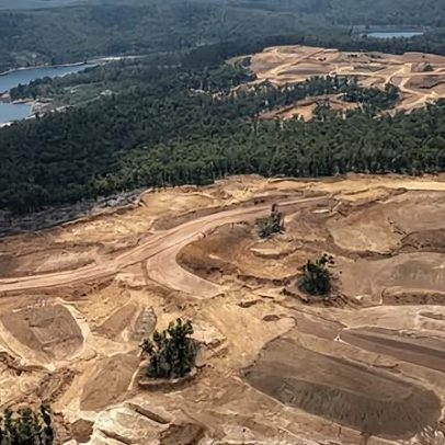 Acordo Austrália-EUA de minerais sustenta decisão de manter Alcoa desmatando WA, diz documento