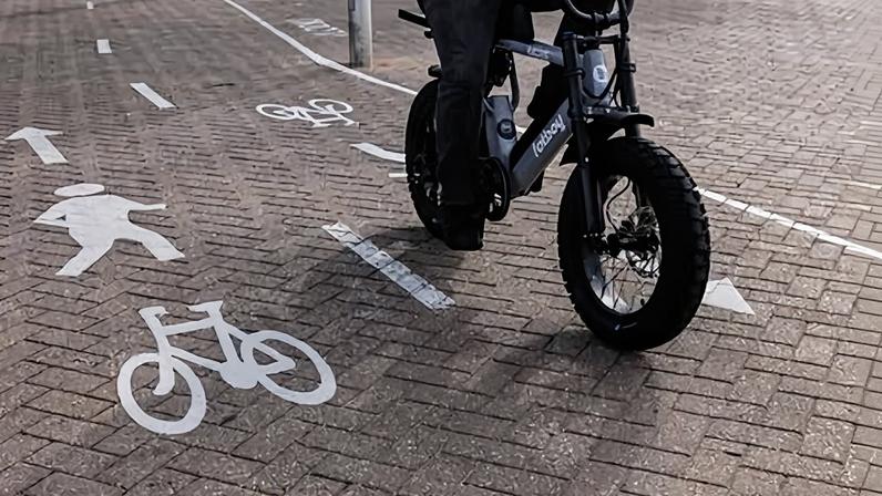 Queensland will consider new rules for ebikes and e-scooters, including a minimum age of 16 and requiring riders to hold at least a learner driver’s licence.