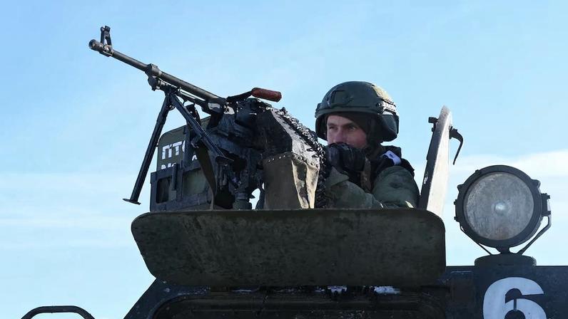 Estônia afirma que Rússia planeja aumento militar para mudar o poder europeu