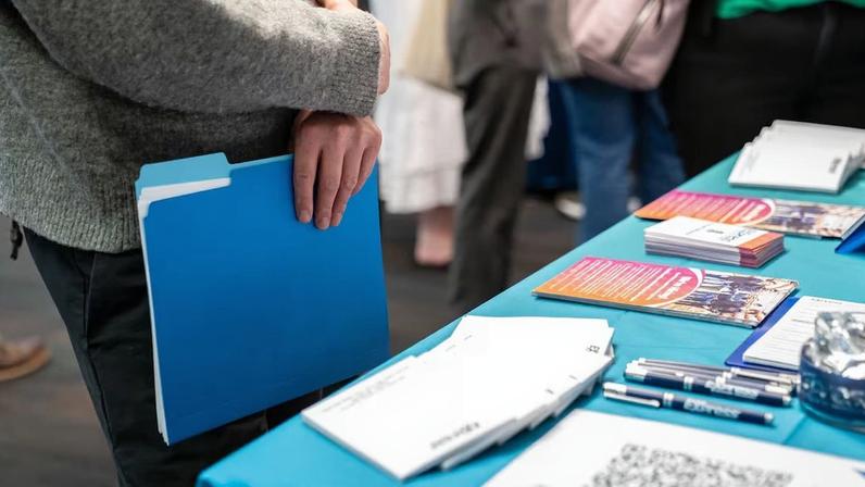 IA avança sobre setor de recrutamento, ameaçando agências bilionárias