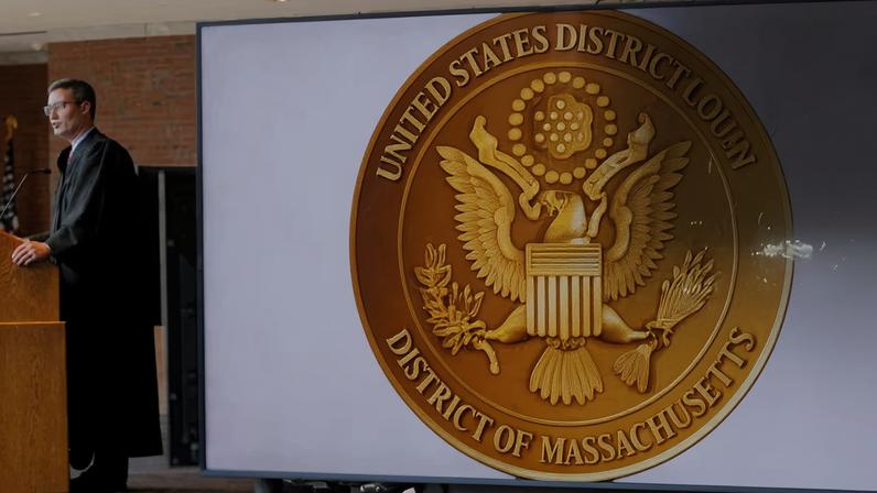 Juiz dos EUA rejeita política de Trump que previa deportações rápidas