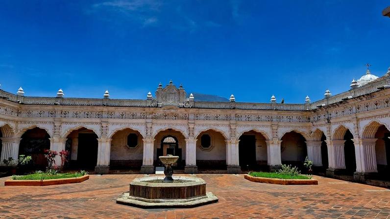 Museu de Arte Colonial da Guatemala é fechado pelas autoridades