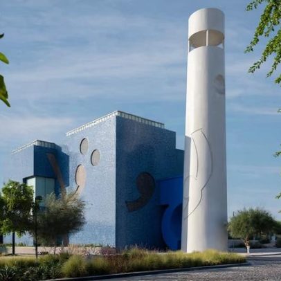 Museu de Doha celebra legado global de M.F. Husain