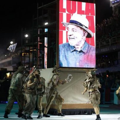 Prefeito que decretou feriado após vitória no Carnaval do Rio é revelado