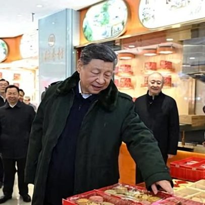Padaria de Pequim lotada de compradores após visita de Xi Jinping