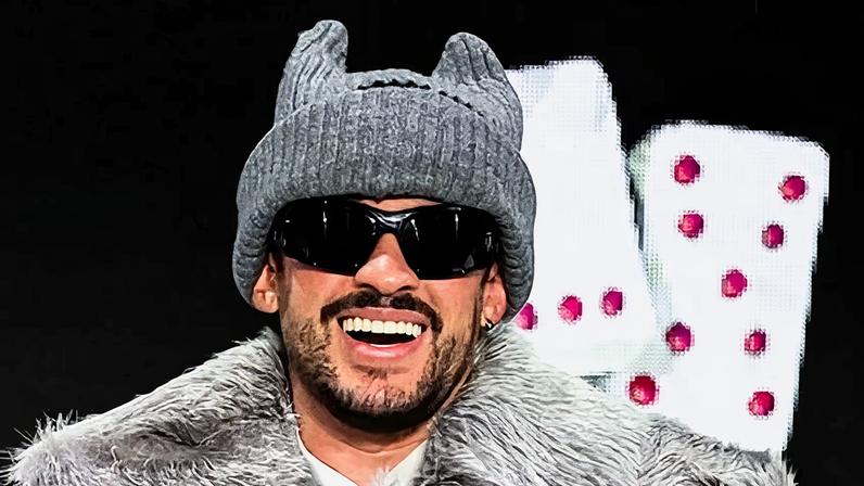 Bad Bunny encara momento político enquanto MAGA reage ao show no Super Bowl