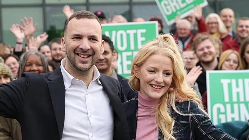Green Party leader Zack Polanski arrives at BBC Broadcasting House ahed of his interview with Laura Kuenssberg