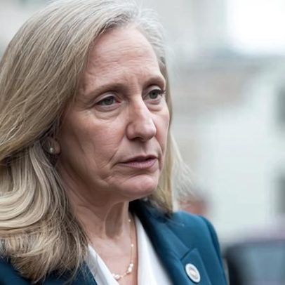 Spanberger fará resposta democrata ao discurso do Estado da União de Trump