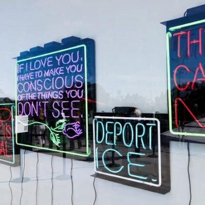 Neons anti-Ice de Patrick Martinez recebem visitantes da Frieze LA