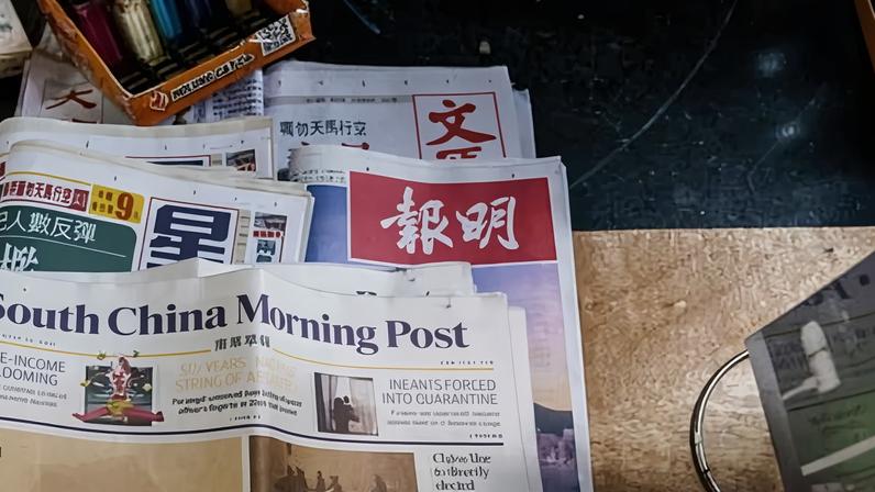 Imprensa de Hong Kong, antes vibrante, fica muda ou celebra prisão de Jimmy Lai