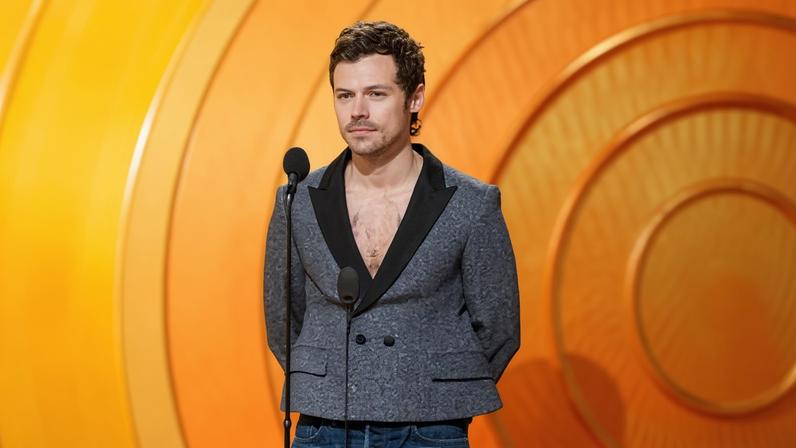 Harry Styles vai organizar o Meltdown em Londres e faz show intimista