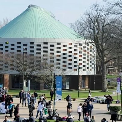 Tribunal ouve que decisão do OfS contra Sussex deve ser anulada