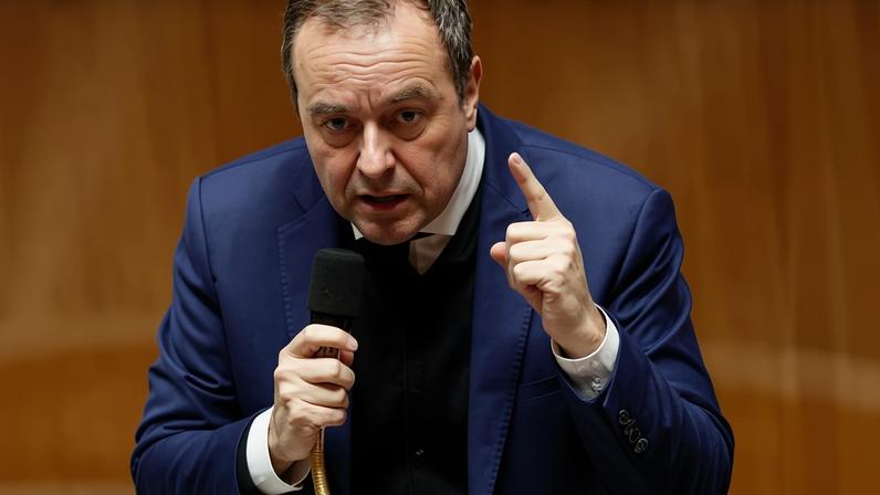 Sébastien Lecornu speaking in parliament ahead of surviving two no-confidence votes on Monday.