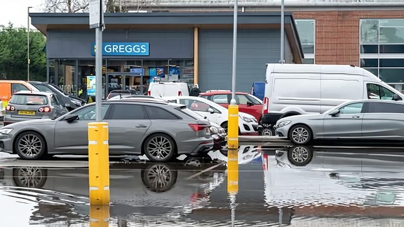 Storm Chandra caused flooding in Staines-upon-Thames in Surrey in Jan 2026