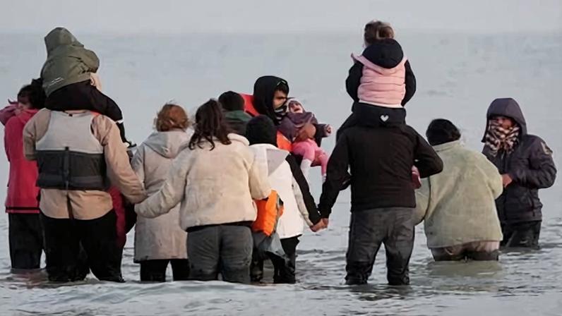 Avaliação de idade do Home Office coloca crianças refugiadas em risco, dizem ONGs