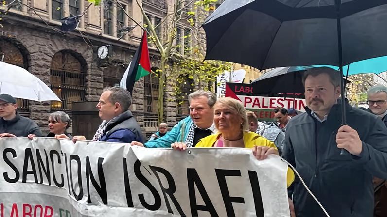 Parlamentares de base do NSW Labor protestam visita de Herzog contra o premier