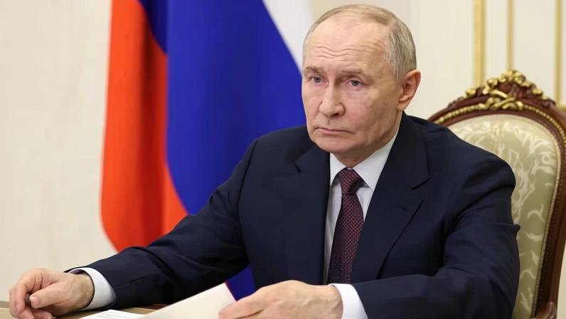 Sanções impactam significativamente a economia russa, diz enviado da UE