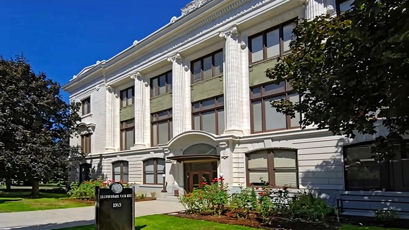 Oregon deve cancelar mais de 1.400 casos por falta de advogados